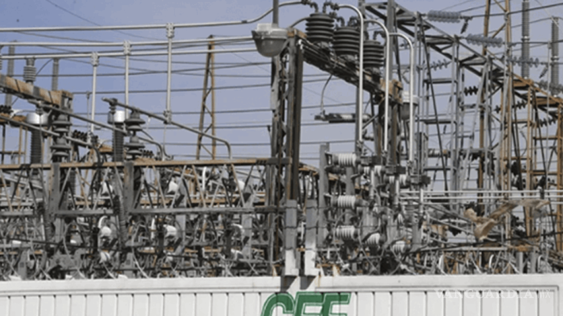 Entre calor extremo y escasez de agua, la demanda eléctrica en México alcanza récord Entre calor extremo y escasez de agua, la demanda eléctrica en México alcanza récord