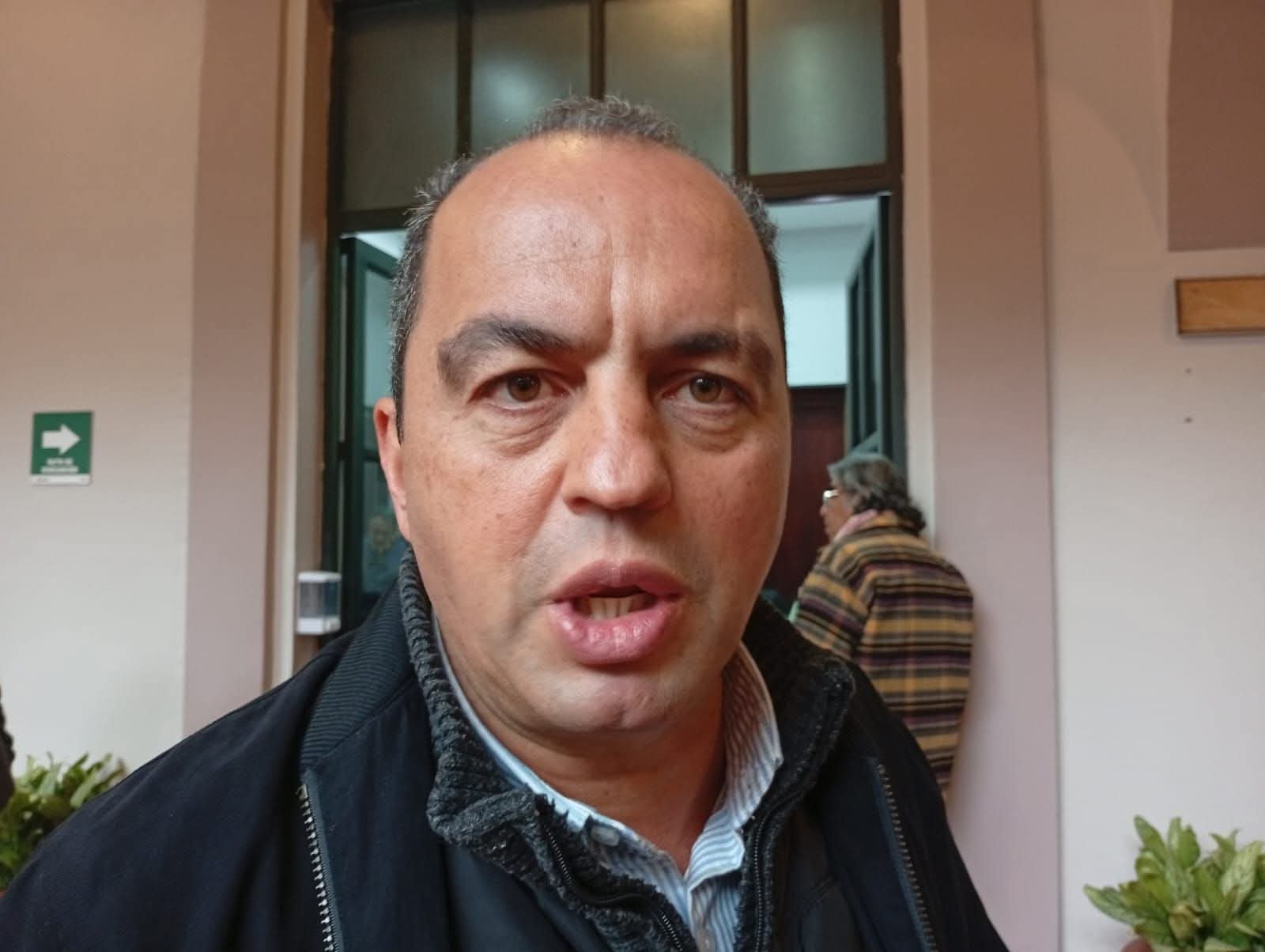 Ayuntamiento de Xalapa convoca al sector comercio a refrendar sus permisos