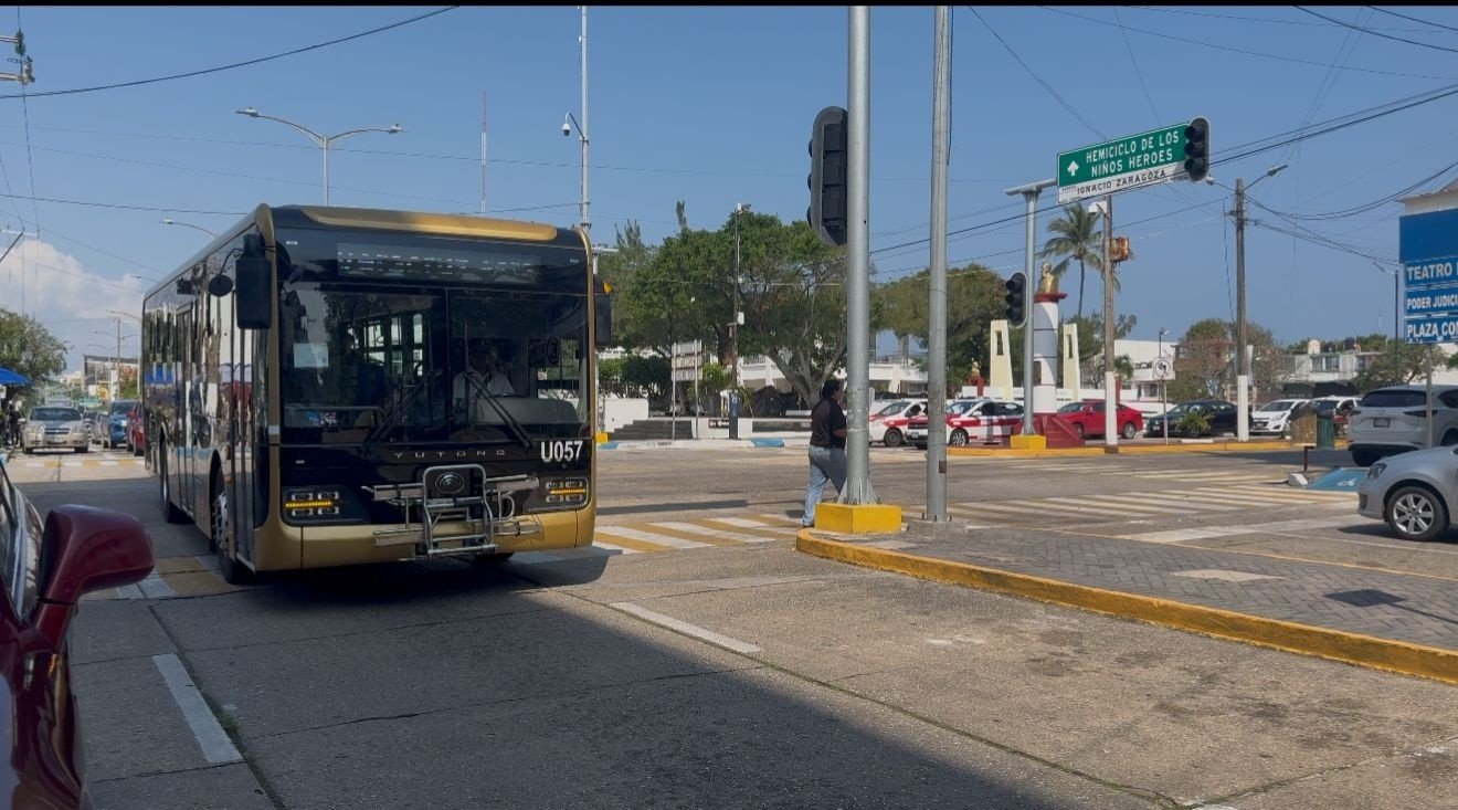 Usuarios respaldan arranque de Quetzalli en Coatzacoalcos; destacan comodidad y tecnología Usuarios respaldan arranque de Quetzalli en Coatzacoalcos; destacan comodidad y tecnología