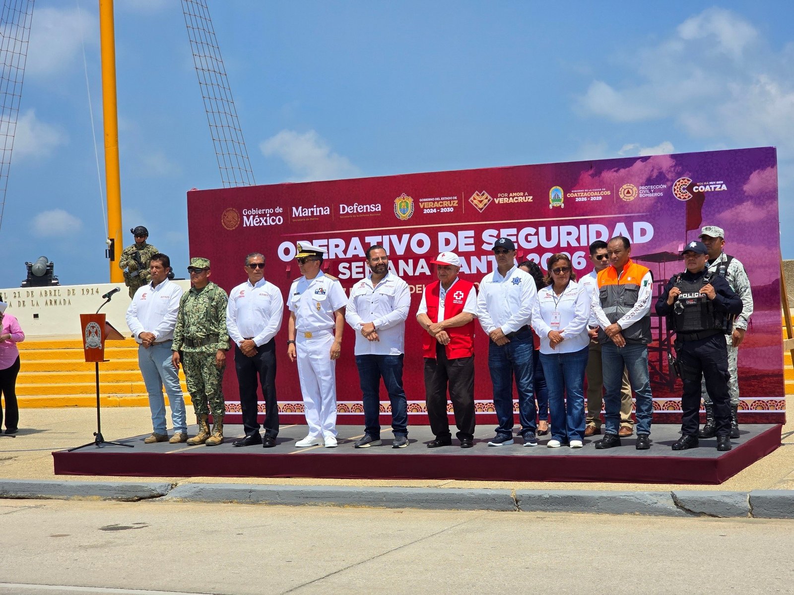 Despliegan más de 570 elementos para operativo en playas y feria de Coatzacoalcos Despliegan más de 570 elementos para operativo en playas y feria de Coatzacoalcos