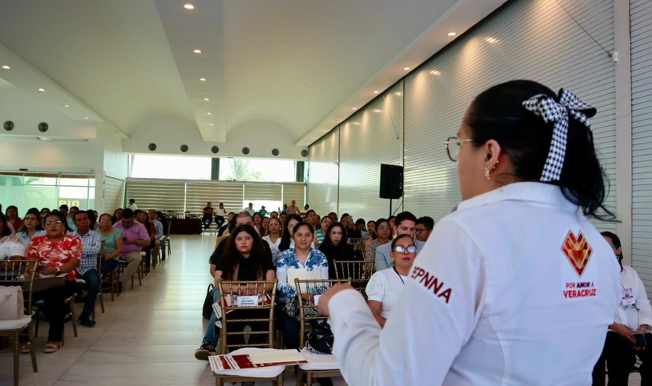 Capacita DIF a procuradores de 58 municipios del norte de Veracruz Capacita DIF a procuradores de 58 municipios del norte de Veracruz