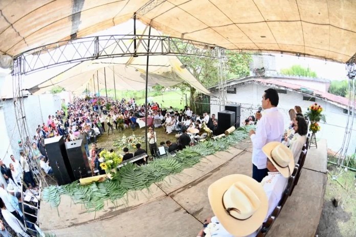 En Veracruz se fortalecen las raíces mexicanas: diputado Esteban Bautista