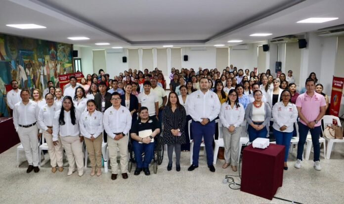 Capacitan a procuradores municipales en Coatzacoalcos para fortalecer protección de la niñez Capacitan a procuradores municipales en Coatzacoalcos para fortalecer protección de la niñez