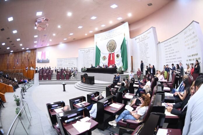 Aprueba Congreso de Veracruz reforma que limita pensiones y jubilaciones Aprueba Congreso de Veracruz reforma que limita pensiones y jubilaciones