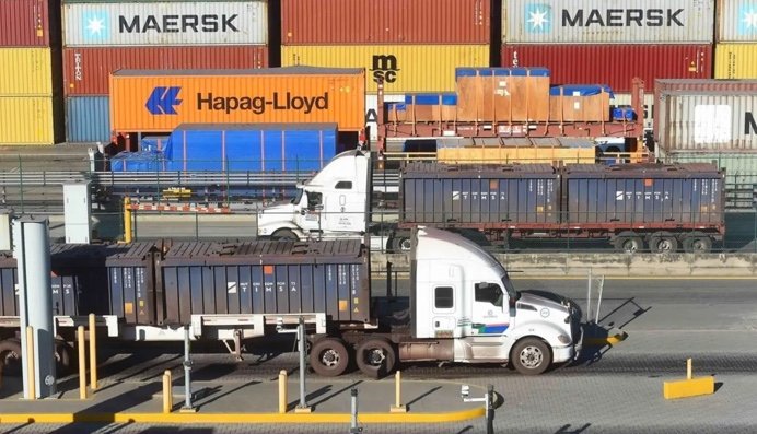 Inegi: crecieron exportaciones 15.8% en febrero; se redujo déficit frente a enero Inegi: crecieron exportaciones 15.8% en febrero; se redujo déficit frente a enero