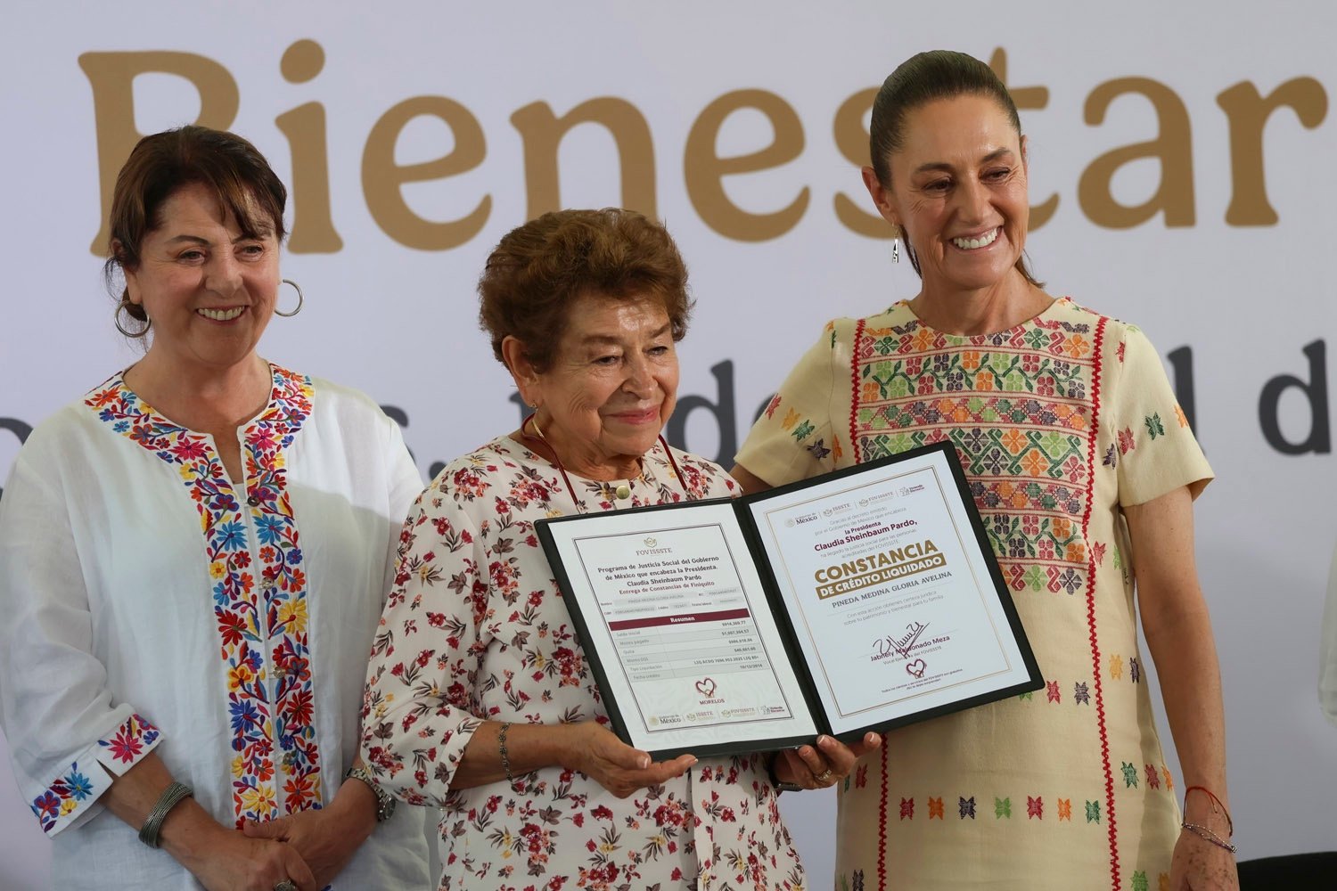 En Morelos, Sheinbaum entrega más de 800 liberaciones de créditos Fovissste En Morelos, Sheinbaum entrega más de 800 liberaciones de créditos Fovissste
