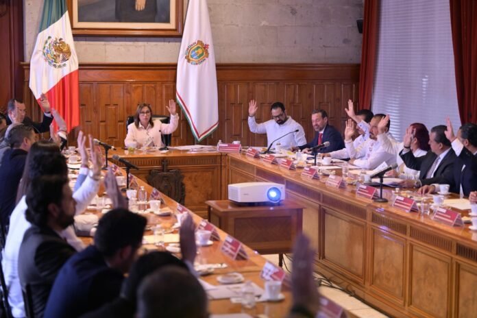 Instala Gobernadora Consejo de Economía para ordenar el desarrollo y potenciar la riqueza compartida en Veracruz