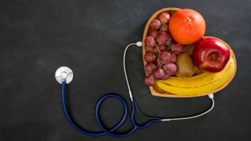 Ni manzana ni banana: la fruta que ayuda a reducir el colesterol y los triglicéridos de forma natural Ni manzana ni banana: la fruta que ayuda a reducir el colesterol y los triglicéridos de forma natural