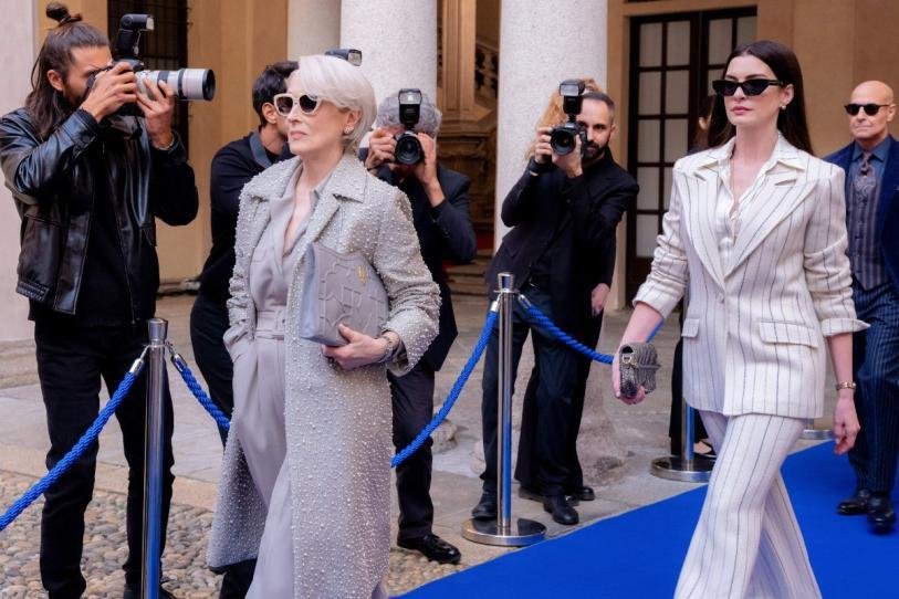 Anne Hathaway y Meryl Streep deslumbraron con looks icónicos en la gira mundial. Anne Hathaway y Meryl Streep deslumbraron con looks icónicos en la gira mundial.