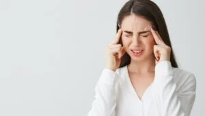 ¿Tu cuerpo actúa sin tu permiso? los síntómas que indicarían que padeces una enfermedad grave