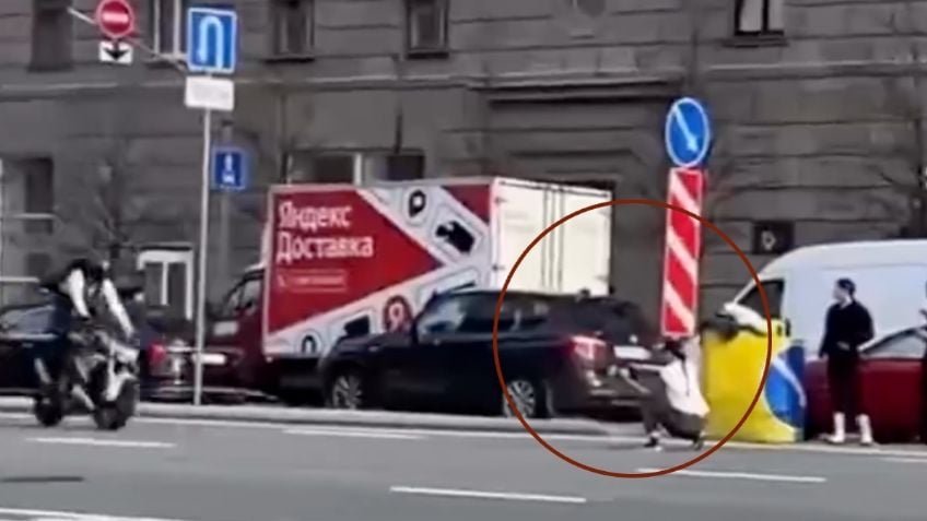 Muere actriz al ser arrollada por motociclista, grababa una arriesgada acrobacia | VIDEO