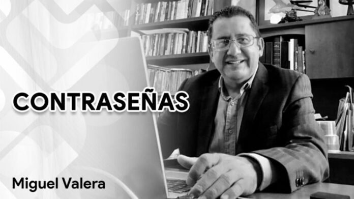 Iglesia Apostólica Ecuménica de Veracruz yatiene un nuevo obispo / Miguel Valera Iglesia Apostólica Ecuménica de Veracruz yatiene un nuevo obispo / Miguel Valera