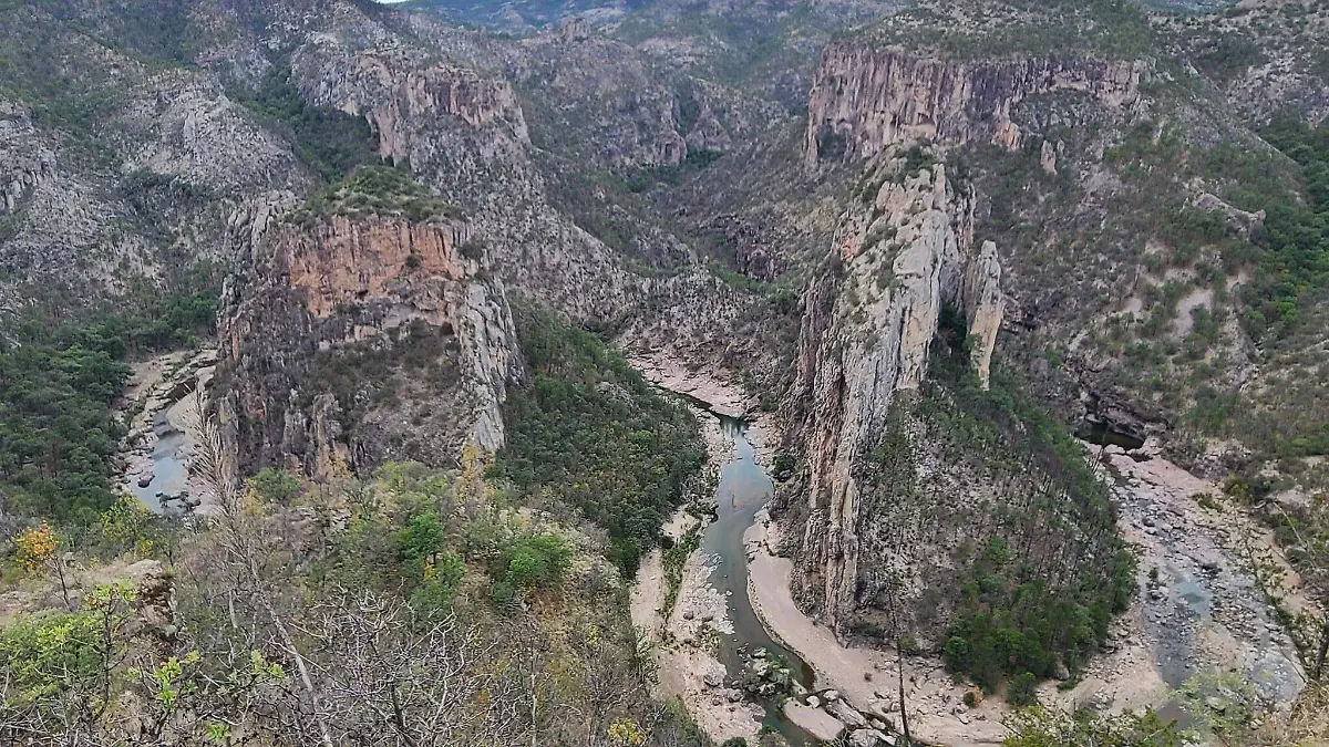 ¿La conoces? Comparten fotos de la “Doble Herradura”, una misteriosa formación rocosa en la Sierra Tarahumara ¿La conoces? Comparten fotos de la “Doble Herradura”, una misteriosa formación rocosa en la Sierra Tarahumara