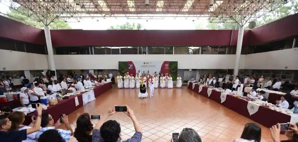 Inaugura SEV Expoventa de la Escuela Industrial Concepción Quirós Pérez Inaugura SEV Expoventa de la Escuela Industrial Concepción Quirós Pérez