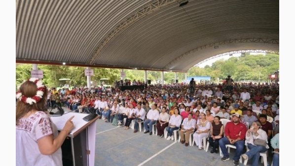 Compra Gobierno de Veracruz más de 70 hectáreas para proteger a 50 familias de Chalma Compra Gobierno de Veracruz más de 70 hectáreas para proteger a 50 familias de Chalma