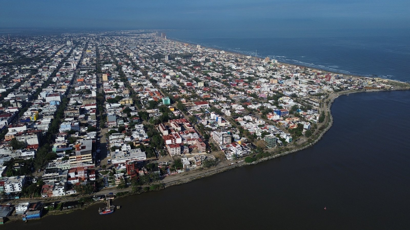 Celebrará Coatzacoalcos 115 años de historia con un amplio programa cultural, artístico y deportivo Celebrará Coatzacoalcos 115 años de historia con un amplio programa cultural, artístico y deportivo