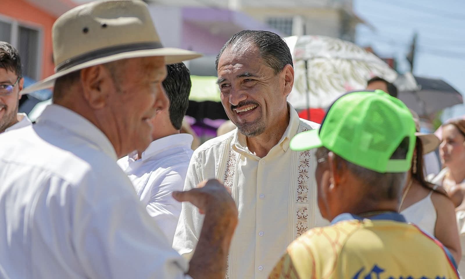 «Felipe Pineda Barradas buscará la diputación federal por el distrito de Cosamaloapan»