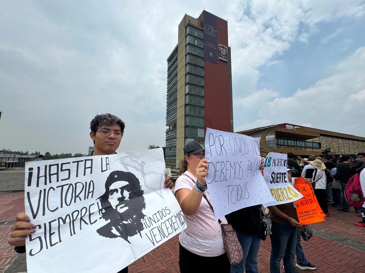 Facultades y Escuelas de la UNAM respaldan al rector Lomelí y a la Comisión revisora del examen en línea Facultades y Escuelas de la UNAM respaldan al rector Lomelí y a la Comisión revisora del examen en línea