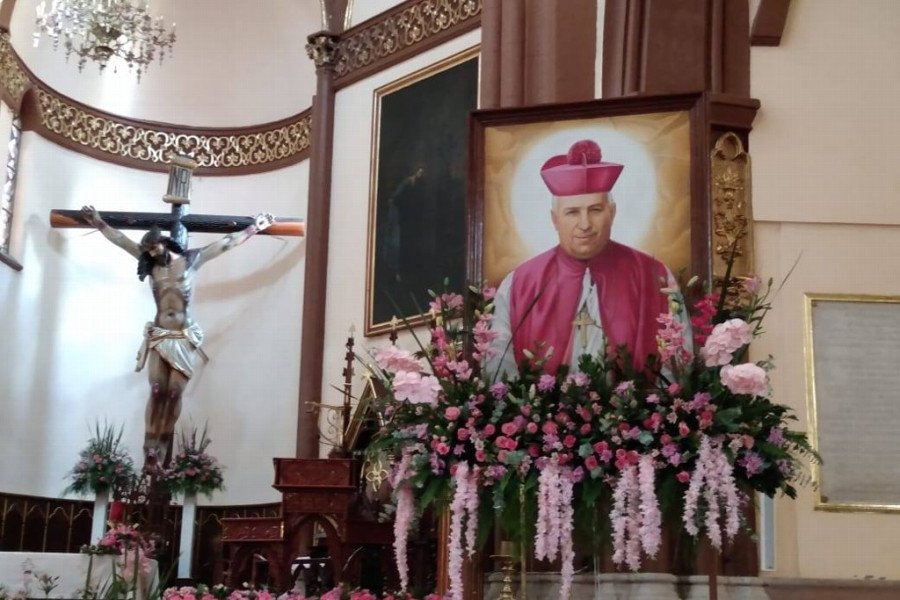Esperan 300 mil peregrinos en Xalapa por aniversario de canonización de San Rafael Guízar Esperan 300 mil peregrinos en Xalapa por aniversario de canonización de San Rafael Guízar