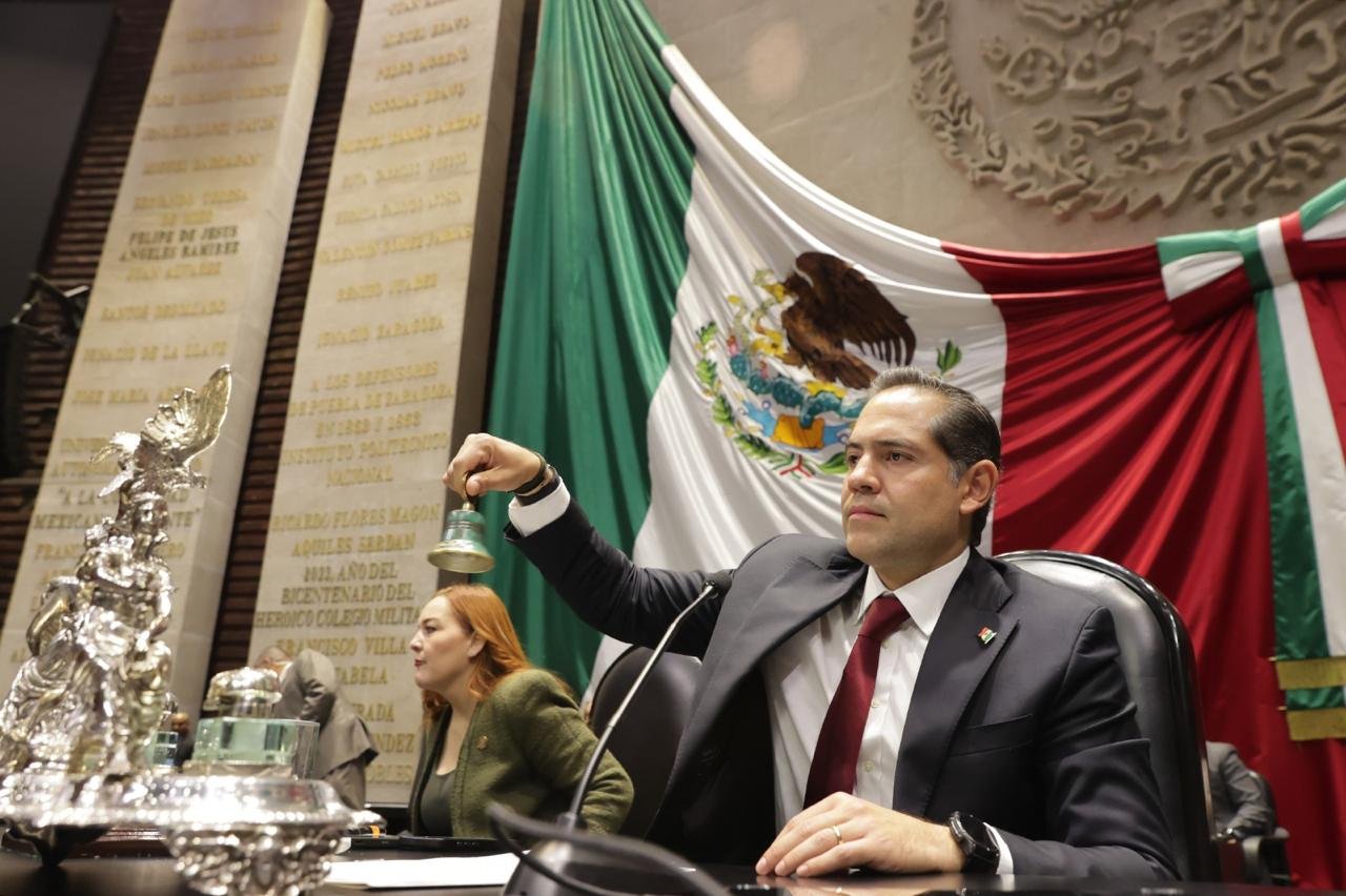 El Paquete Económico 2027 es una combinación de gasto social, inversión productiva y disciplina fiscal: diputado Raúl Bolaños El Paquete Económico 2027 es una combinación de gasto social, inversión productiva y disciplina fiscal: diputado Raúl Bolaños