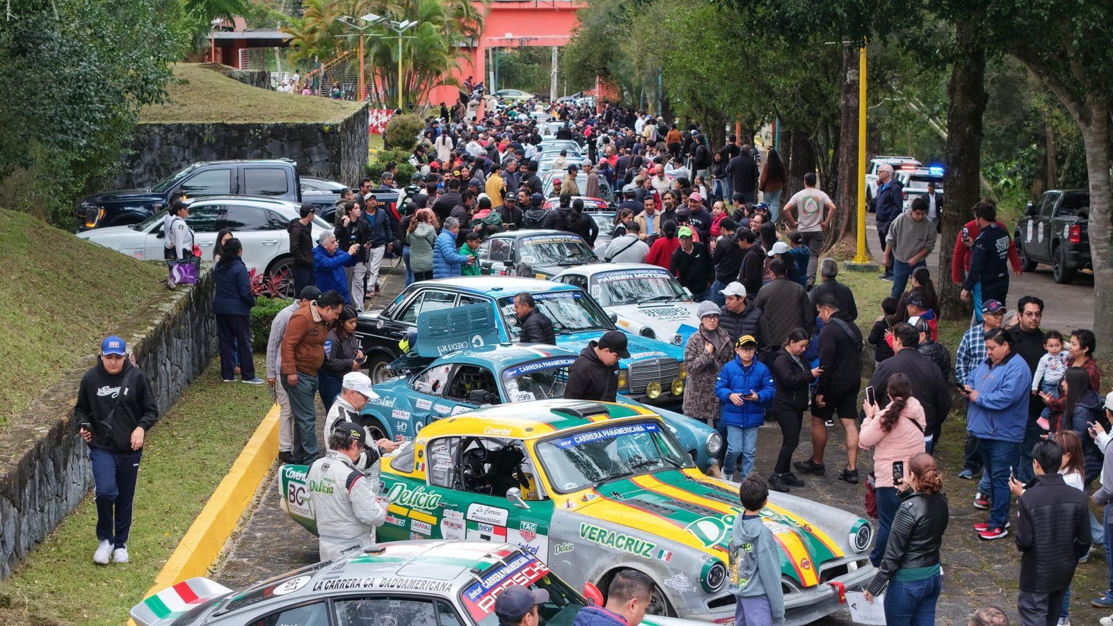 Carrera Panamericana continúa su recorrido sin contratiempos Carrera Panamericana continúa su recorrido sin contratiempos