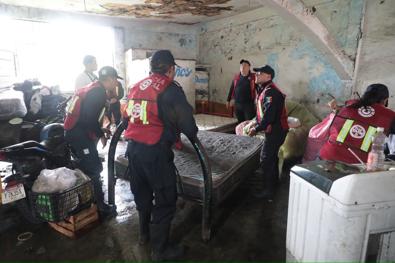 Tras evacuación preventiva, familias reciben resguardo y asistencia en Hueyapan: SPC Tras evacuación preventiva, familias reciben resguardo y asistencia en Hueyapan: SPC