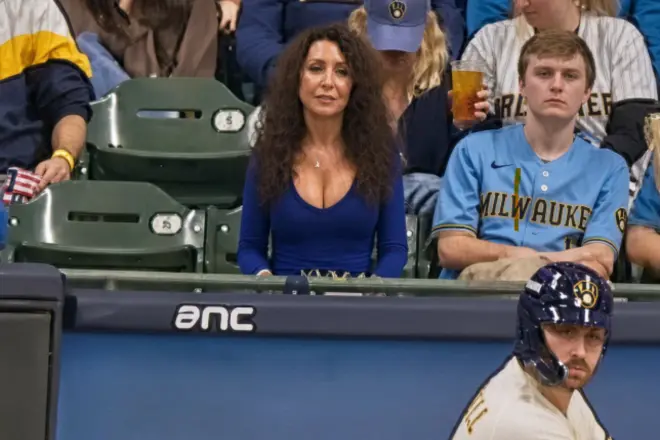 ¿Quién es Front Row Amy? La fan más famosa de los Brewers